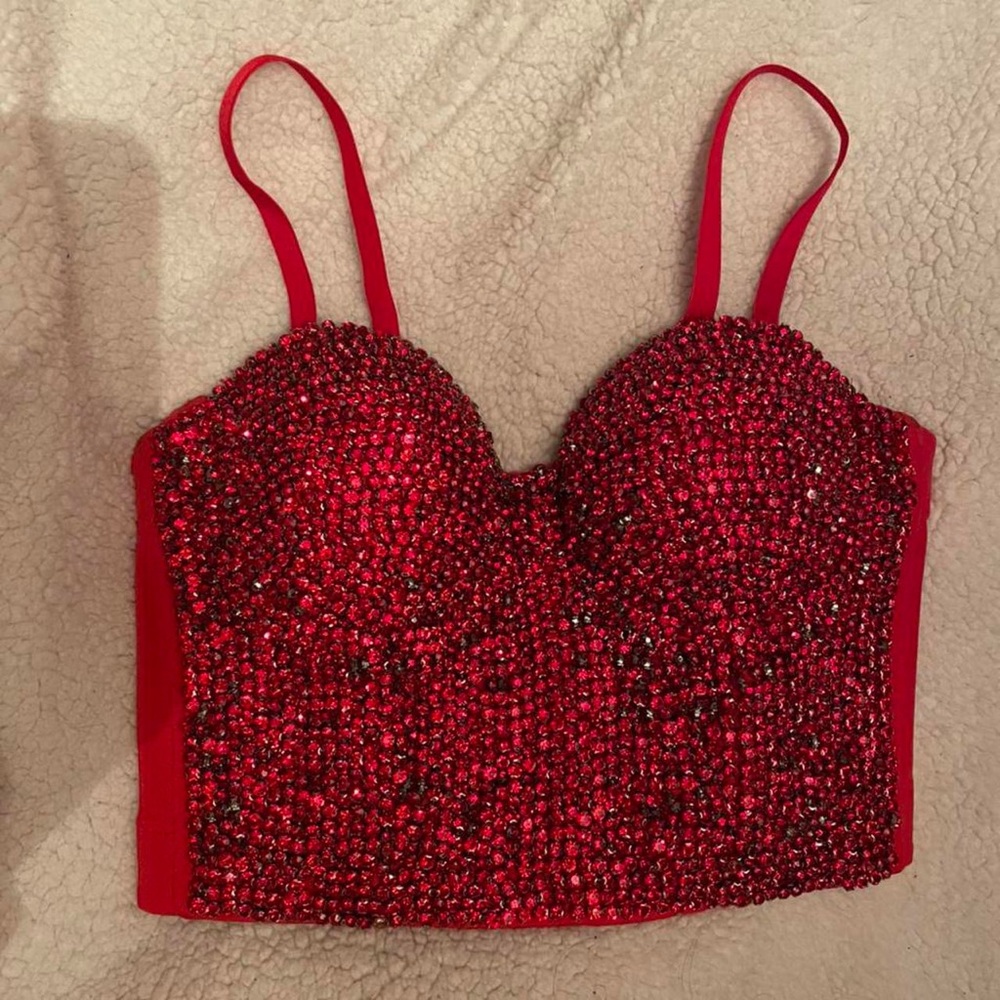 Windsor red sparkly top!